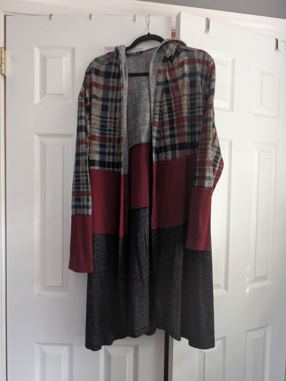 Plaid Hooded Colorblock Open Cardigan Sweater - Burgundy, Gray, Black